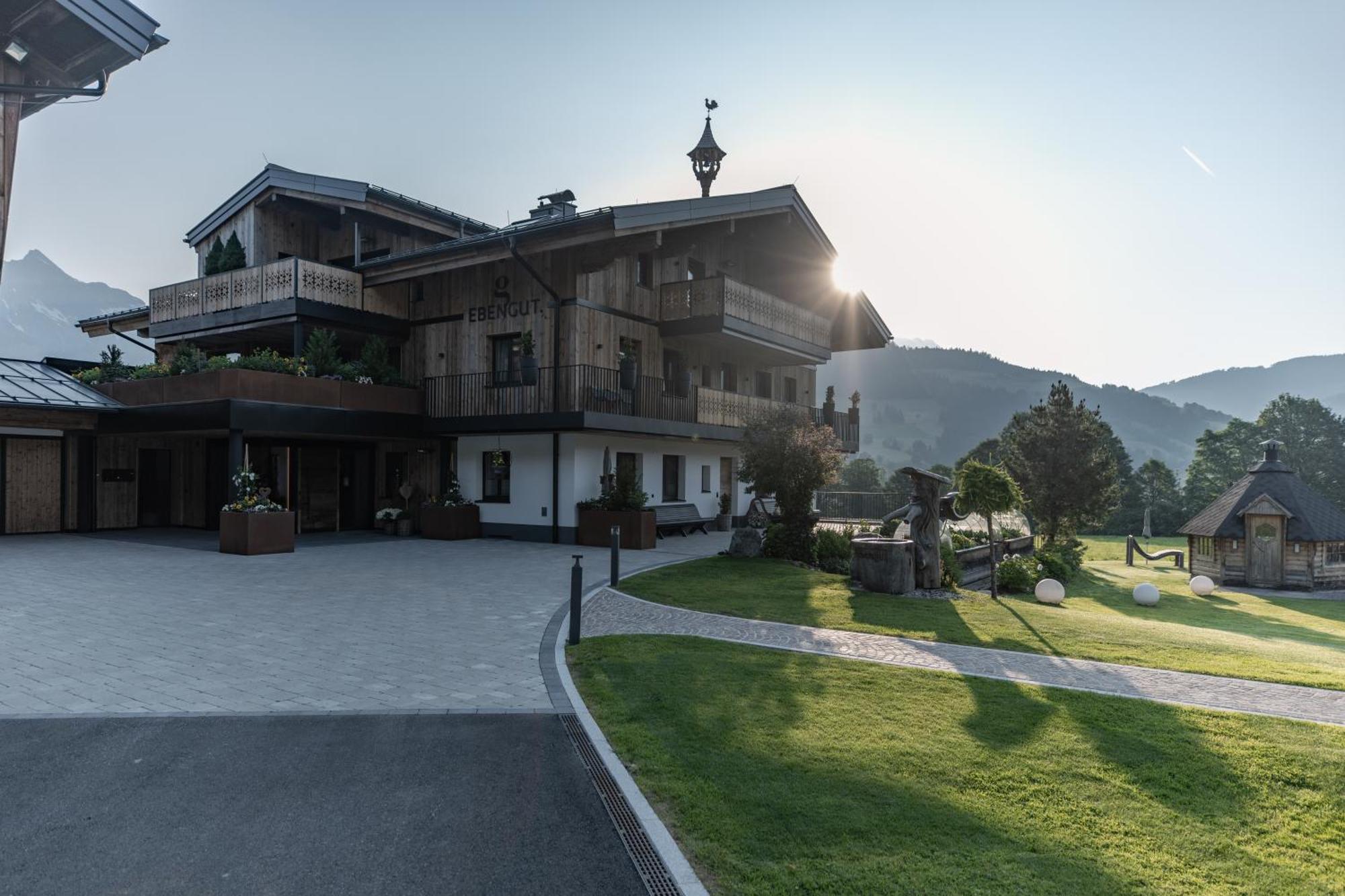 Biohof Ebengut Aparthotel Maria Alm am Steinernen Meer Exterior photo