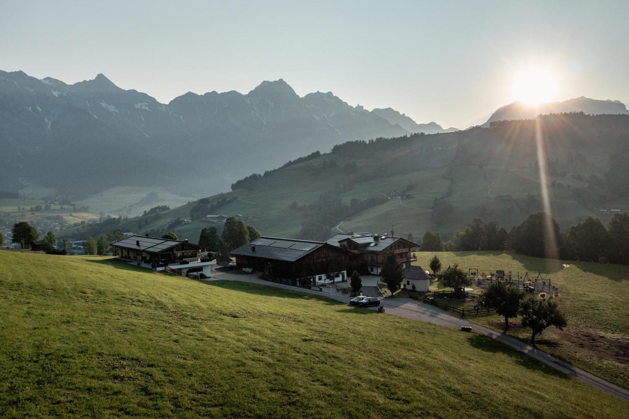 Biohof Ebengut Aparthotel Maria Alm am Steinernen Meer Exterior photo