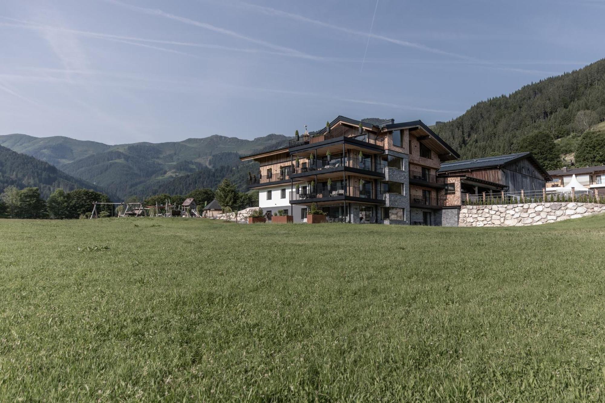 Biohof Ebengut Aparthotel Maria Alm am Steinernen Meer Exterior photo